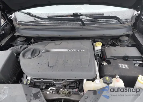 2019 Jeep Cherokee Limited 4X4 from USA, damaged, VIN 1C4PJMDX8KD295399